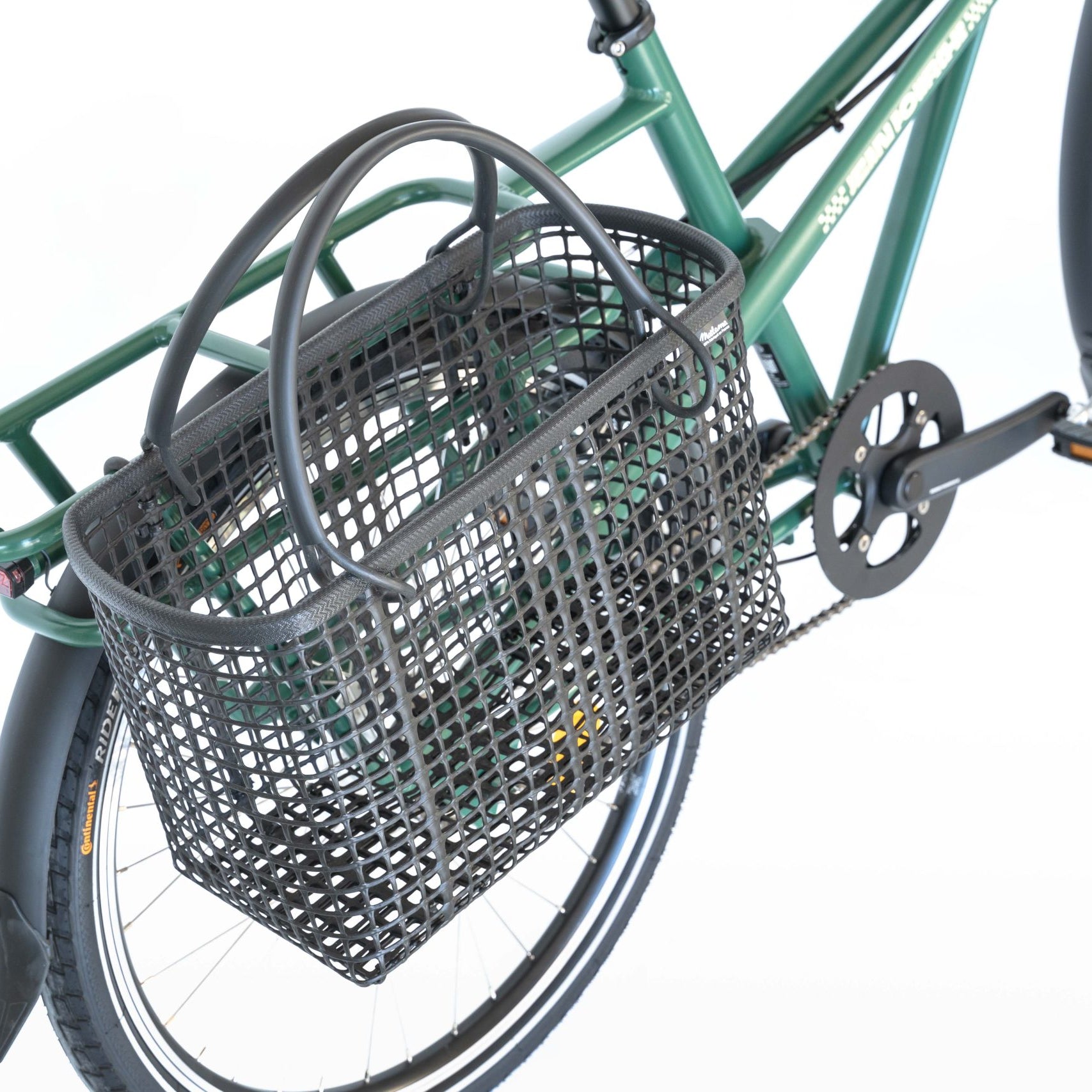 Panier vélo latérale maille ostréicole sur vélo vert