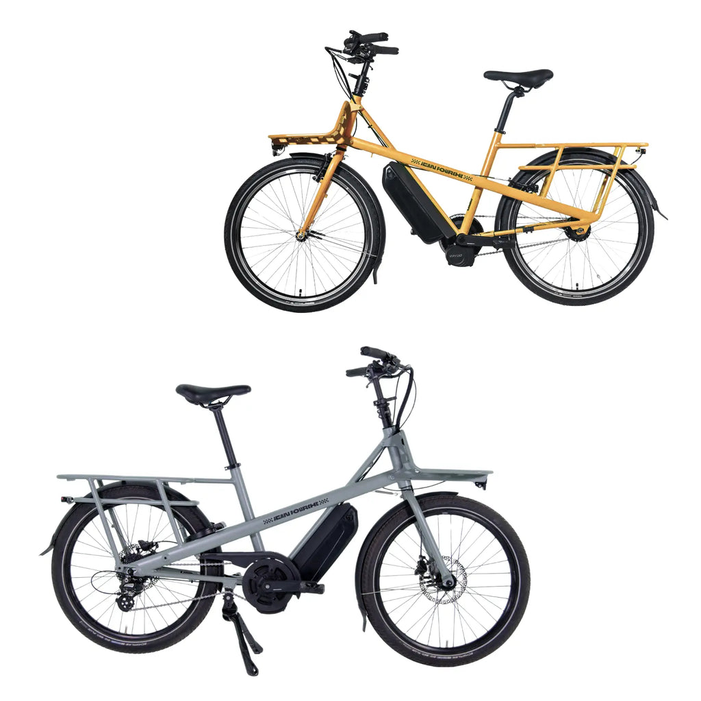 1 vélo cargo jaune et un vélo deux places bleus sur fond blanc